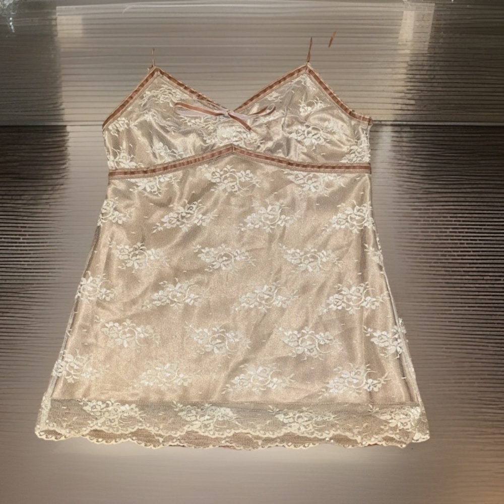 Elegant Cream Lace Over A Gold Lining Velvet Brown Trim & Bow Spaghetti Straps